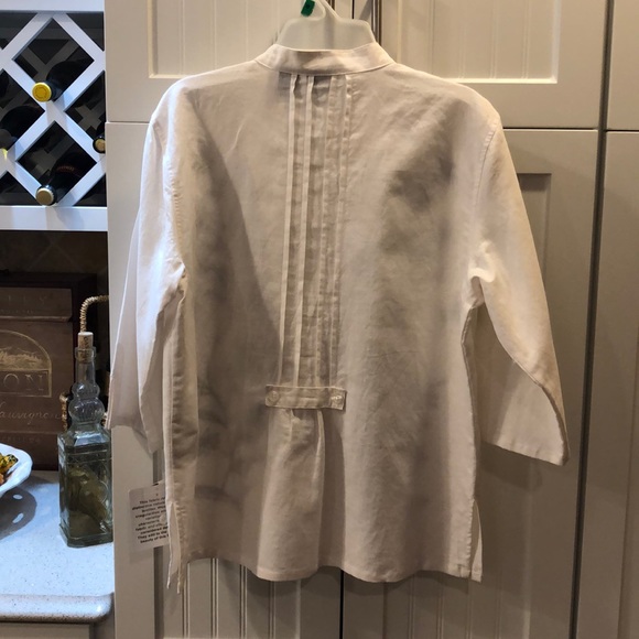 Striking linen 3/4 sleeve top - Picture 6 of 7